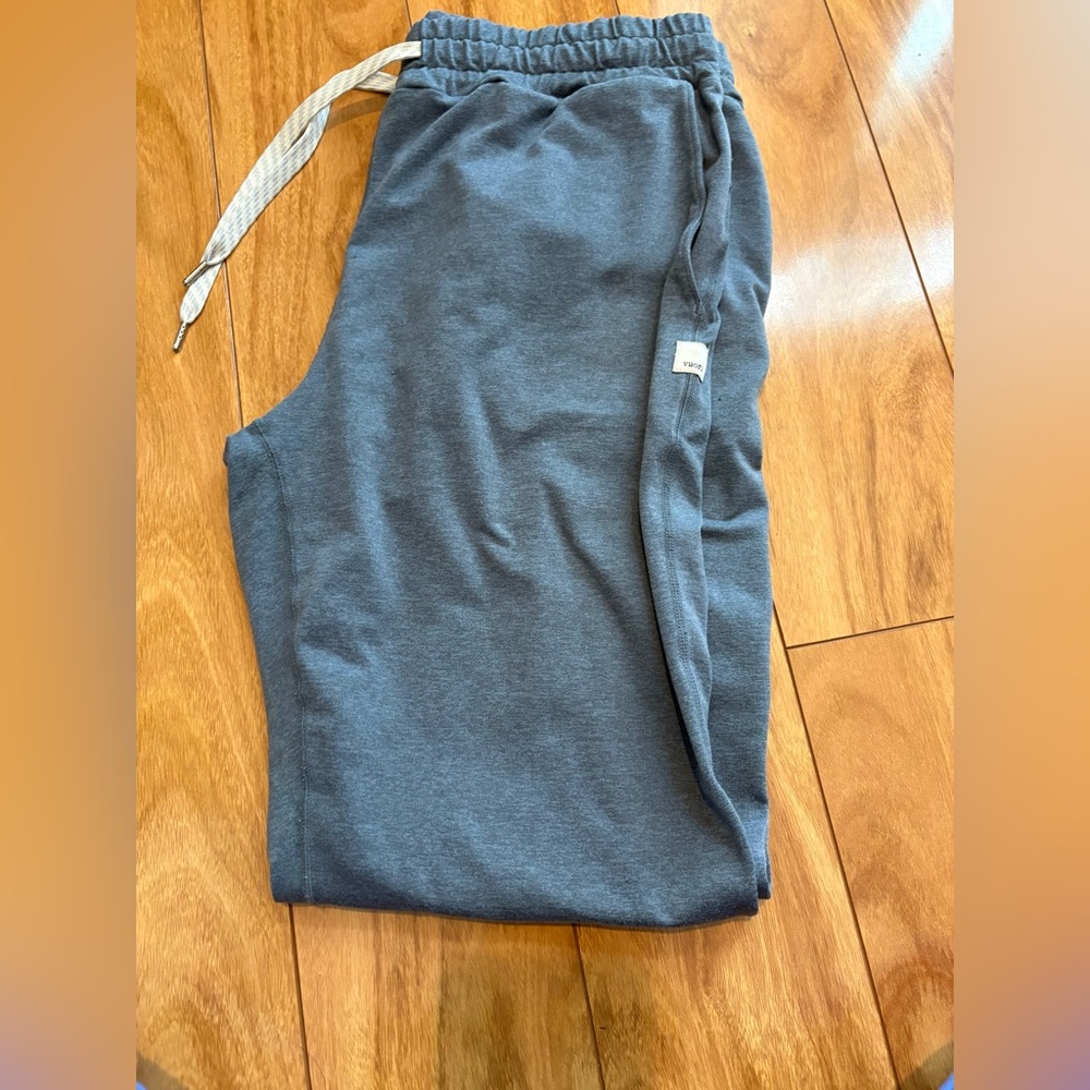 Vuori Performance Jogger Women's DreamKnit™ Joggers in Light Azure Heather